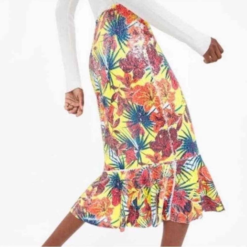 Zara Floral Sequin High Waisted Mermaid Fit and Flare Midi Skirt size small